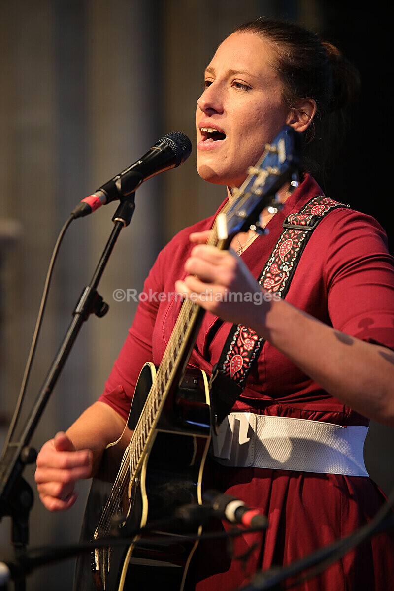 FOLK N BLUES-56 - FOLK and BLUES SEPT 2022