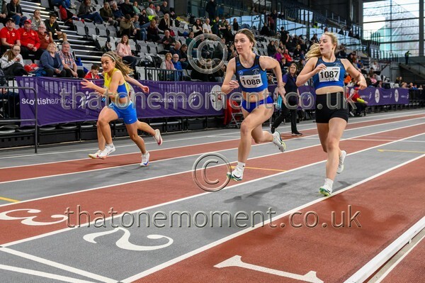 CombiMast25-925930 - Track Female Set Two