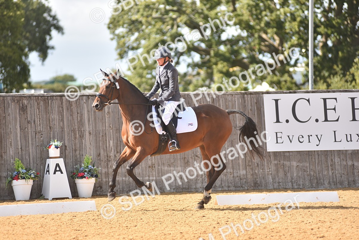 SBM_24214 - D4 - Small Tour Championship Intro 4