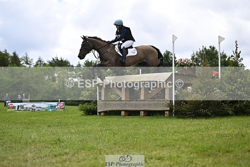 240526-115027-20881 - 428-COOLEY_SNAPCHAT-Selina_Milnes