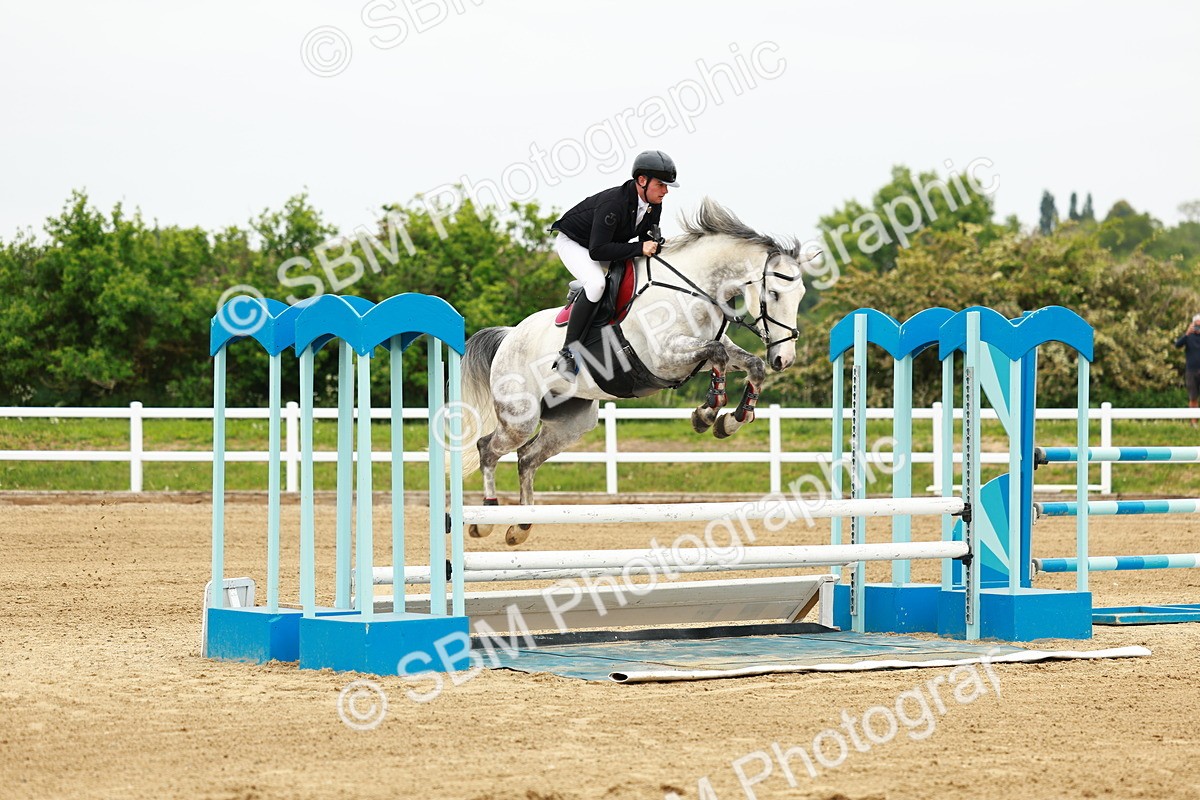SBM_000966 - Class 4 - Senior Newcomers - 1.10m