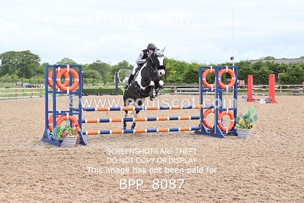 BPP_8087 - CLASS 11 SUN Senior BritiNovice/ 90cm Open