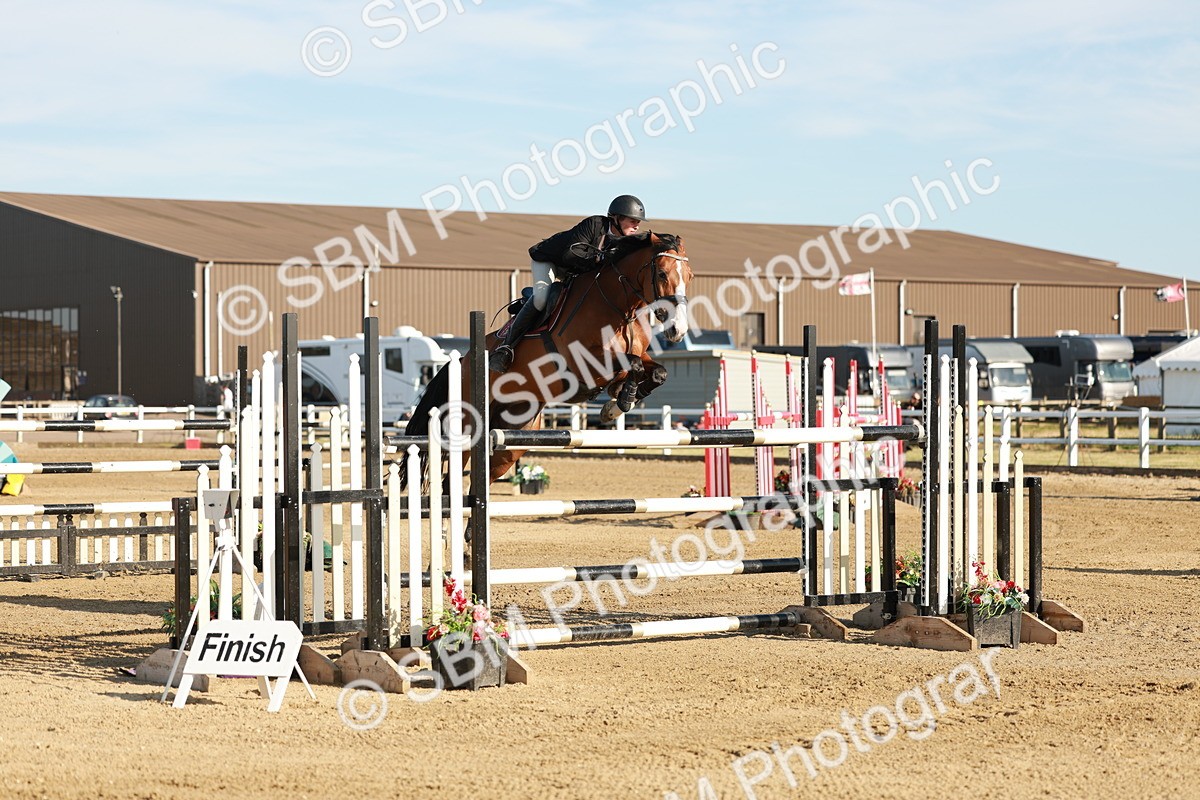 SBM_008761 - Class 6 - National 1.30m 1.40m Open Handicap