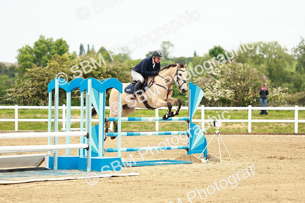 SBM_001034 - Class 4 - Senior Newcomers - 1.10m