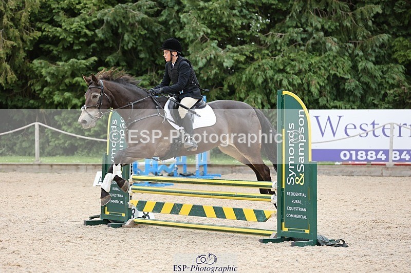 240615-161121-02240 - Cls 9&10 Club and Schools 70cm