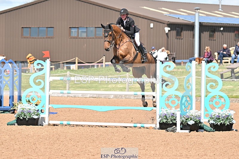 240418A-120542-02794 - Cls 5, 2 Star Medium Tour 1.35m