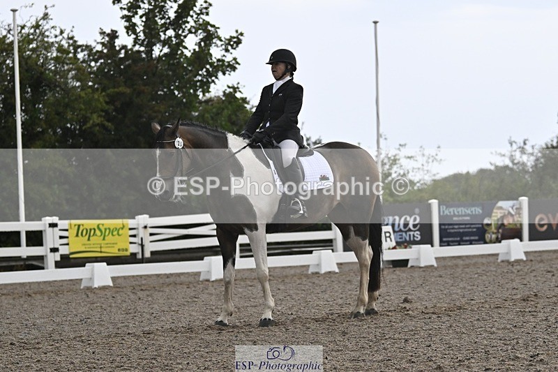 250907-084003-05750 - 026-Alison.McCarthyFarleaze.Lady.Sylvia