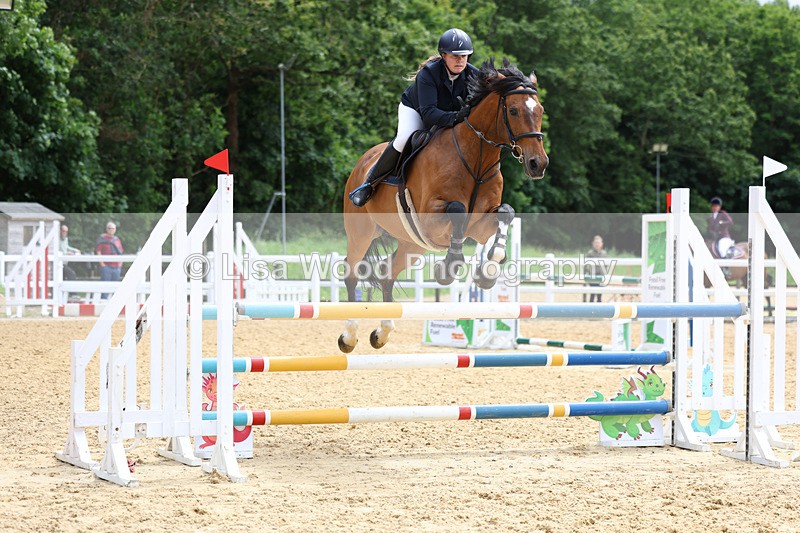 3E7A4309 - Class 7: Senior Newcomers/1.10m open