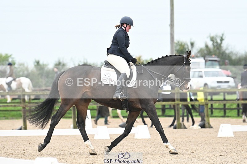 241103-100057-00248 - Intro 3 - 9.40 to 10.40