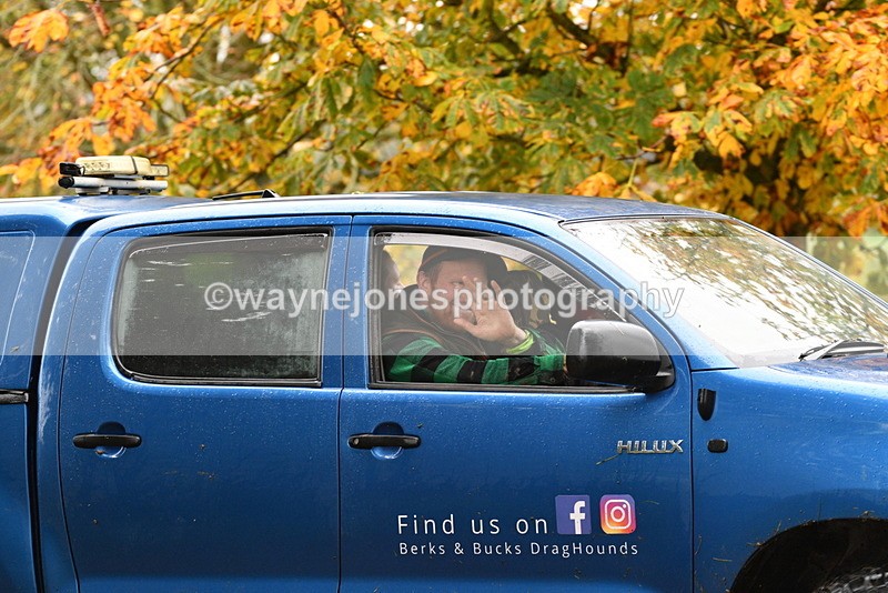 WJ5_6021 - B&B walk back for Hunt Tea !