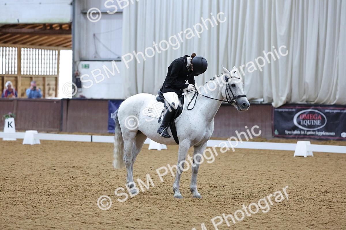 SBM_000112 - Class 2 - Intro 3 Championship - 8.51-9.47