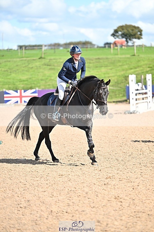 250924-131132-00365 - Cls 4 Newcomers and 1.10m Open