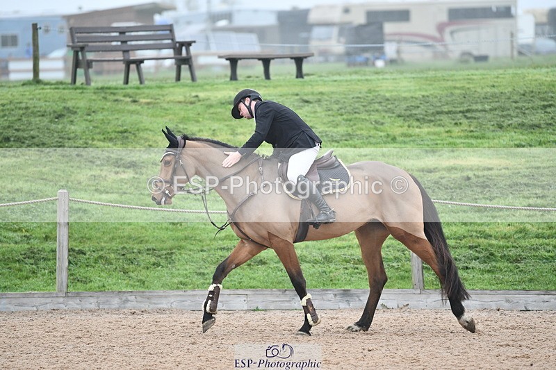 241102A-114306-04383 - SAT Cls 9 British Novice and 90cm Open