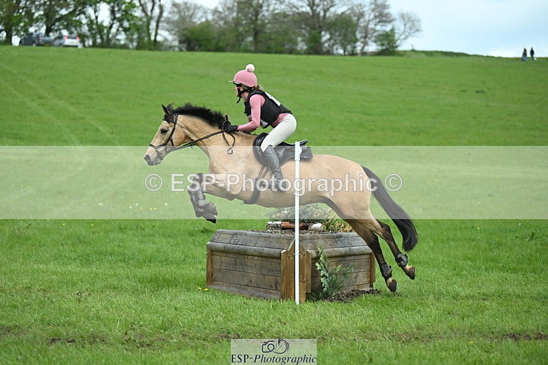 250419-153226-13104 - 619-Fiona.Lewis-BALLYANNY.BUTTONS