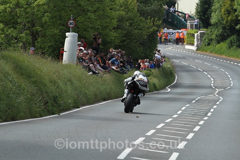 Billy Cummins - Bennetts.co.uk Lightweight TT