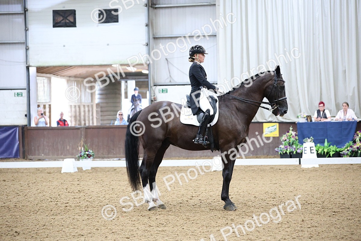 SBM_004694 - Class 9 - FEI Inter 1 Gold - 16.59-17.47