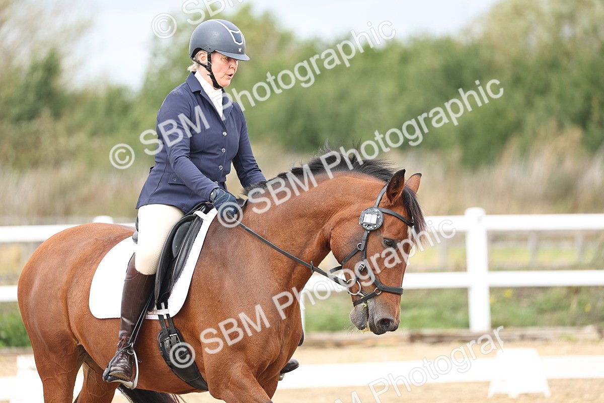 SBM_002580 - Class 7 - Novice 2 Warm Up
