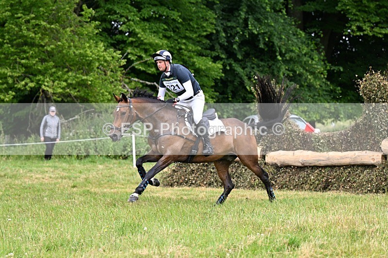 240630X-115841-6702 - 321-Gubby_Leech-ACTIVE_VOGUE