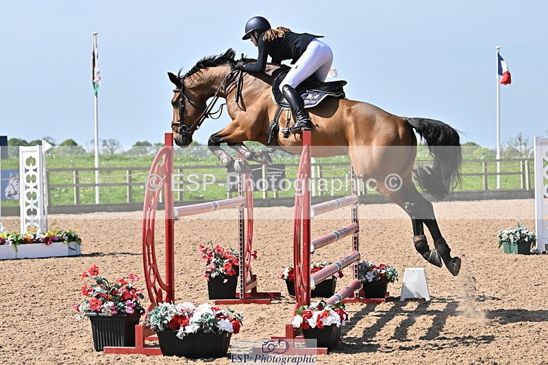 240509A-104932-01001 - Cls 8 Foxhunter