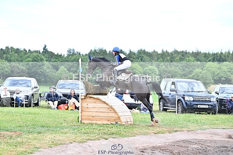 250525A-124755-16107 - D-452-Tiana.Coudray-COEUR.DE.L.ESPRIT.Z