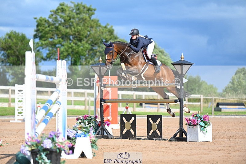 230721A-170123-07944 - Cls 10, 2 Star Big 1.45m Break to End