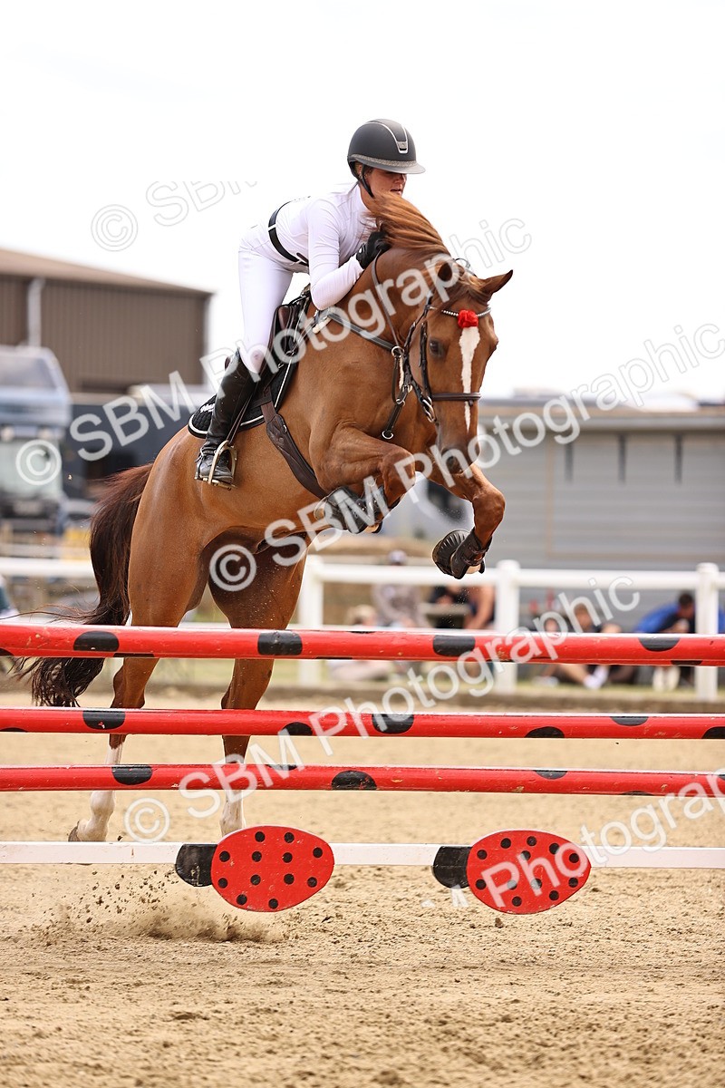 SBM_010644 - Class 9 - Senior Foxhunter - 1.20m Open
