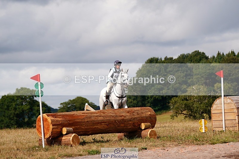 250803A-154936-16701 - O-685-Kitty.King-COOLEY.HOT.SOCKS