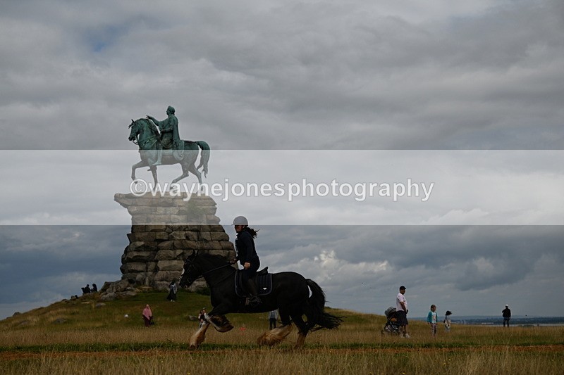 DSC_6262 - Time at Statue 12:17 to 12:44