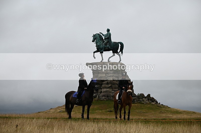 DSC_2125 - Time at Statue 12:13 to 12:32
