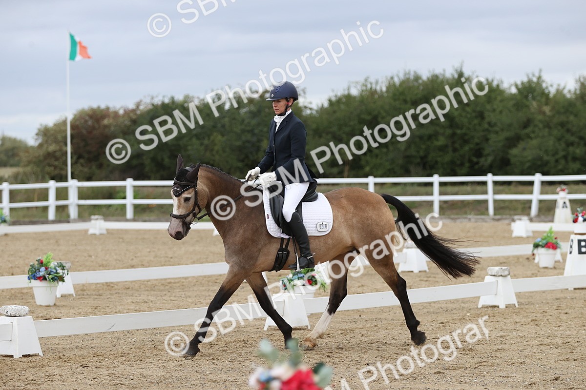 SBM_004247 - Class 9 - Novice 3 Champs