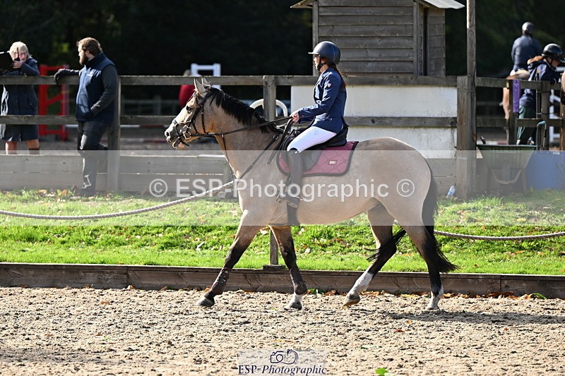 251004A-141724-01486 - Classes 6 & 7 60cm