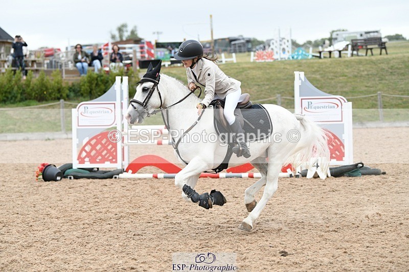 250807-134648-01336 - 90cm Round 2