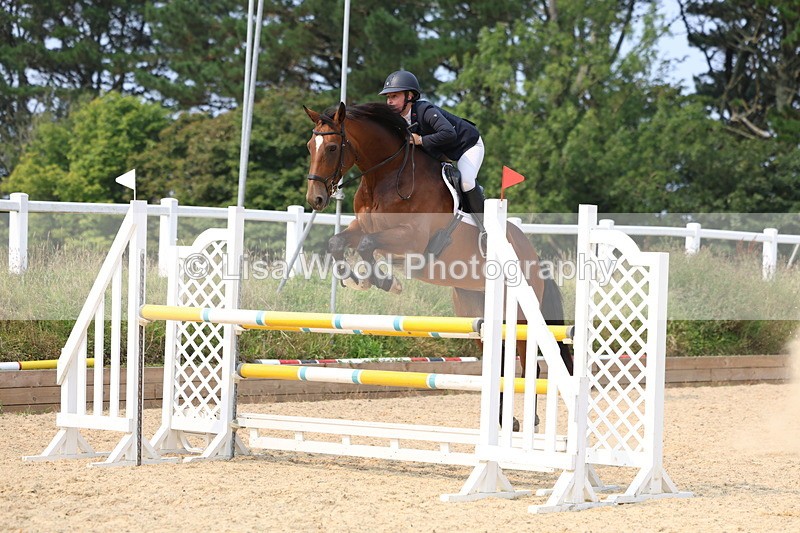 3E7A2602 - Class 8: Senior Newcomers/1.10m open