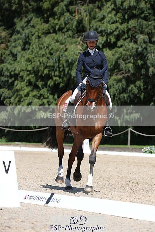 230526-134118-06372 - 367-ITAREUSO-Louisa_Lockwood-WEDTrotUp+DR