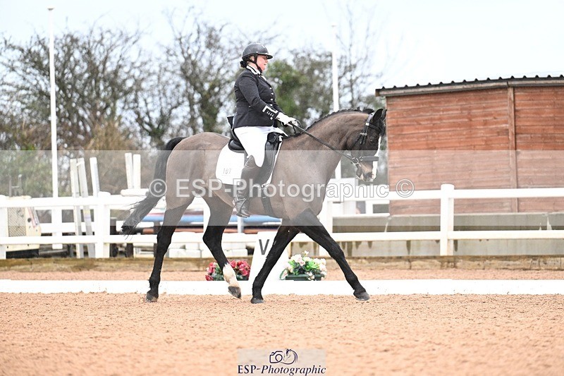 260213-154438-02870 - 107-Joanna.Johns