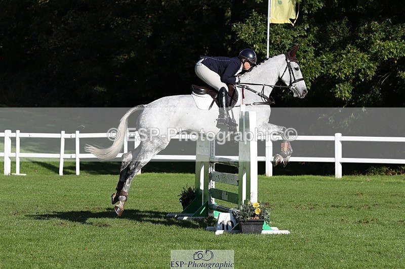 231022-105825-24873 - 630-ST.TROPEZ-Lizzie.Luxton-TrotUp+SJ