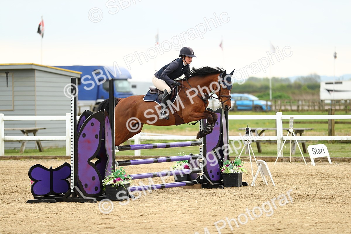 SBM_000508 - Class 2 - Senior British Novice 90cm