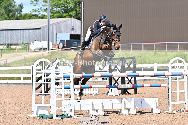 240619A-154754-00981 - Cls 5 Snr Foxhunter and 1.20m Open