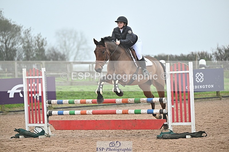 241103A-105946-06829 - SUN Cls 18 British Novice and 90cm Open