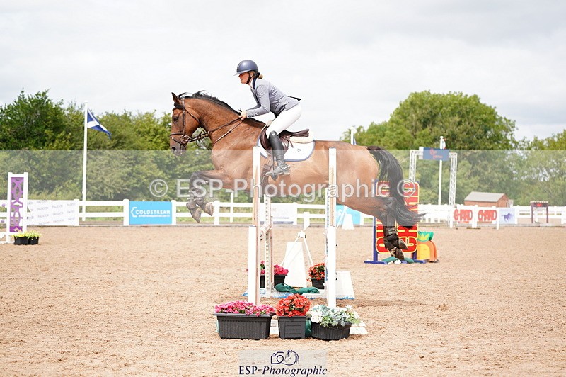 240804A-124436-10897 - Cls 51 1.05m Amateur Qualifier