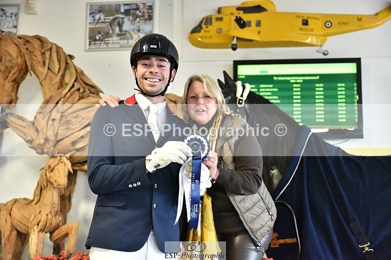 250214-130336-00300 - Novice Gold Presentations