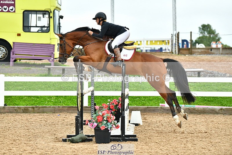 230730A-144343-10442 - Cls 35 1.05m Amateur Quali