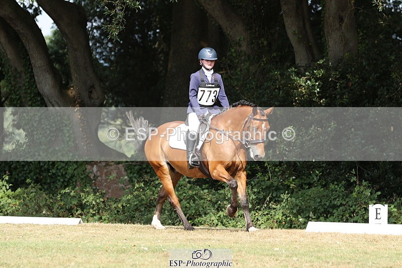 250823A-152404-33110 - PC80 Ride Off