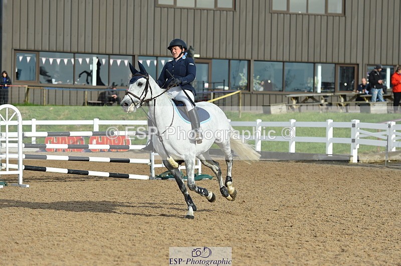 231111A-113232-01688 - Cls 11 Snr 1.05m Open