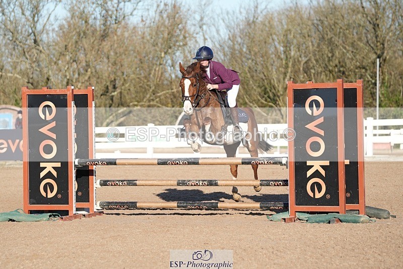 251130-104957-00996 - Cls 4 Pony Brit Nov & 80cm Open