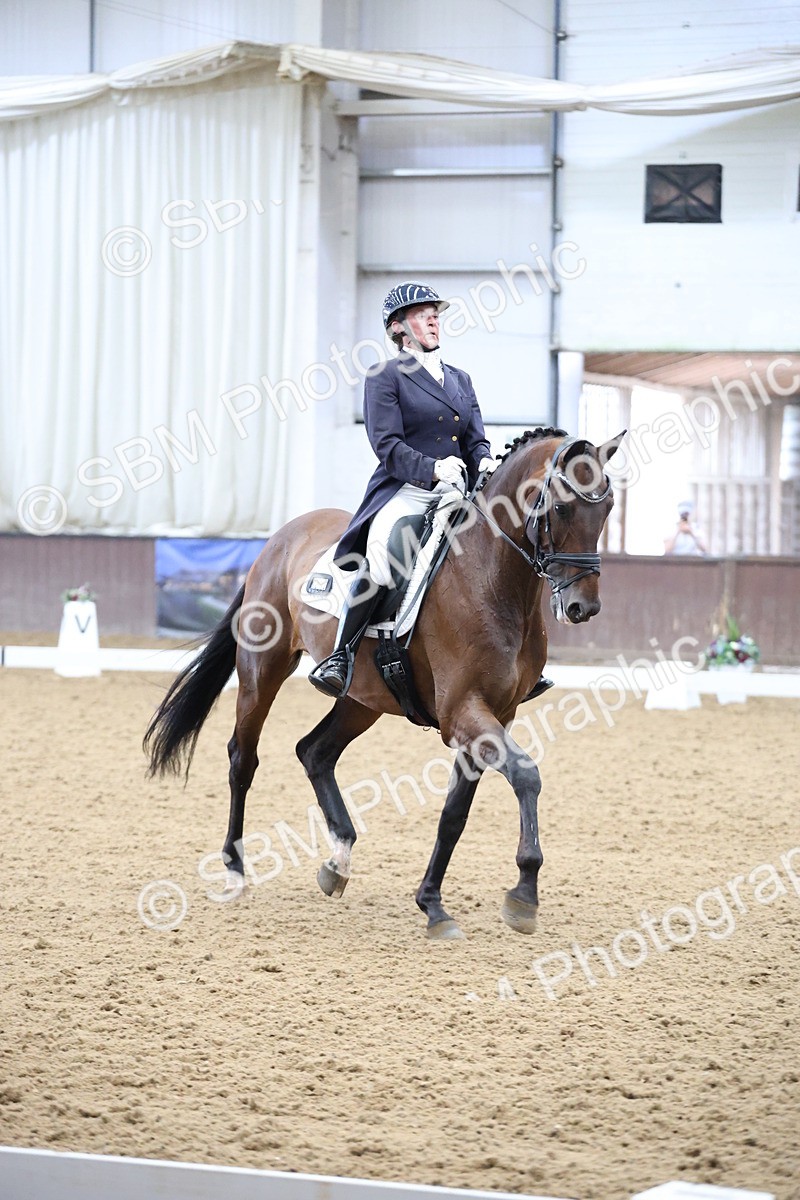 SBM_004524 - Class 9 - FEI Inter 1 Gold - 15.55-16.43