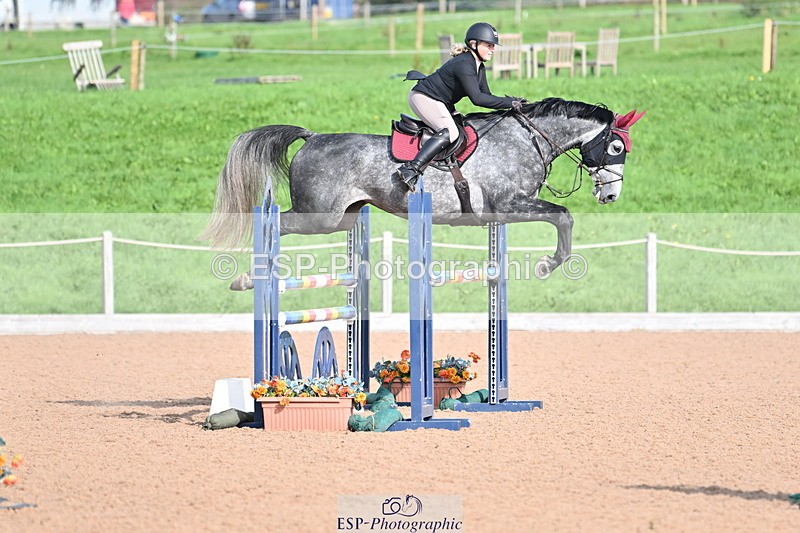 231015A-125749-08044 - Cls 30 Foxhunter & 1.20m Open