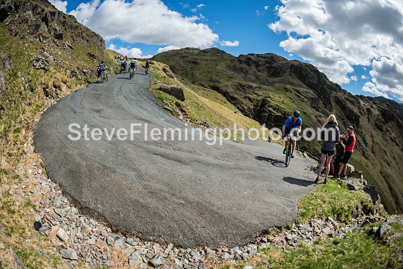 141833 - Hardknott Hairpin 14.00 - 15.00