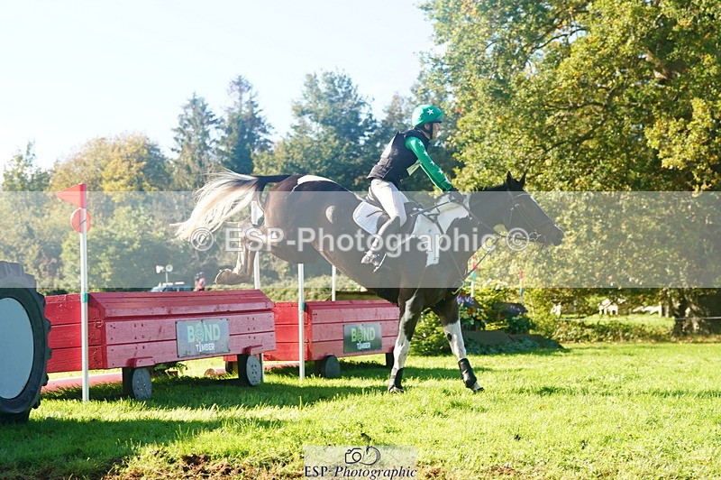 251025A-122236-19437 - F-419-Helen.du.Heaume