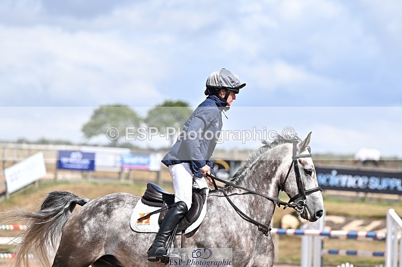 260819-142721-01095 - Cls 6 Foxhunter and 1.20m
